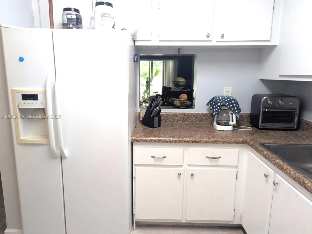 7925 Fairview Dr #201 Tamarac, FL 33321
