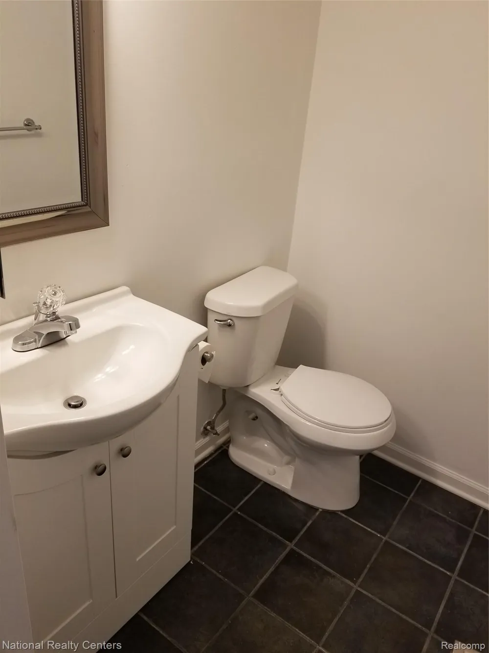 15175 RAPHAEL Warren City, MI 48088