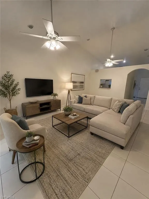 1012 SE 12th Terrace Cape Coral, FL 33990