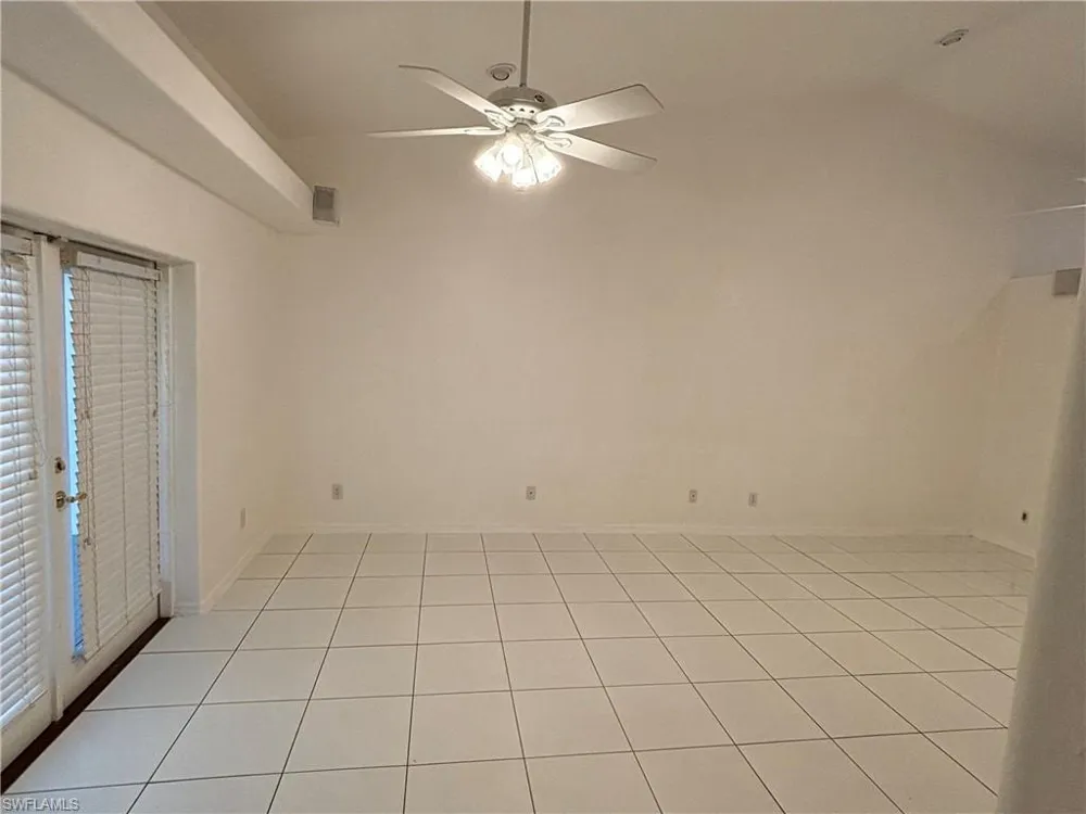 1012 SE 12th Terrace Cape Coral, FL 33990