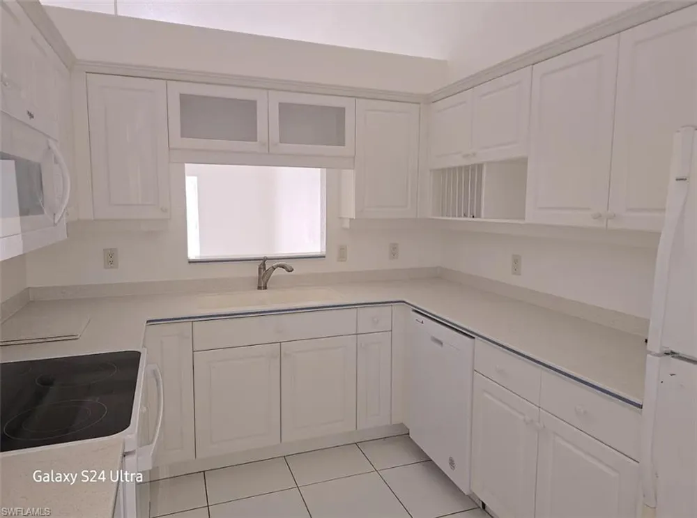 1012 SE 12th Terrace Cape Coral, FL 33990