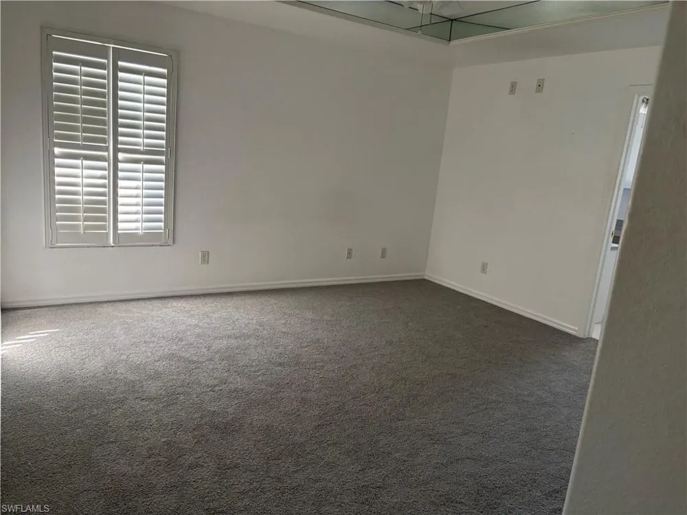1012 SE 12th Terrace Cape Coral, FL 33990