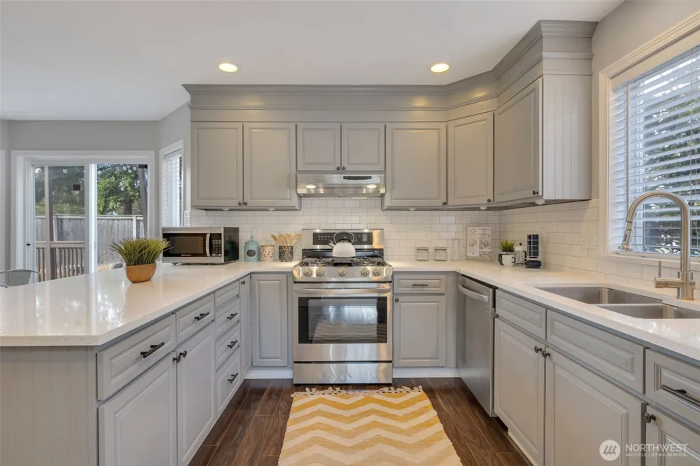 21462 SE 277th Street Maple Valley, WA 98038
