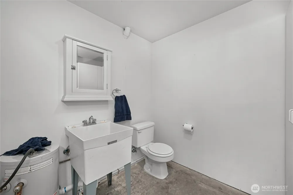 720 Sunset Pond Lane #F4 Bellingham, WA 98226