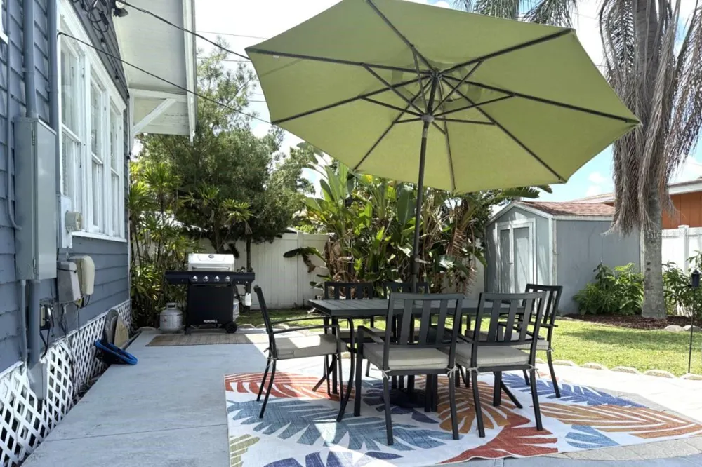 7002 CAMERON AVENUE Tampa, FL 33614