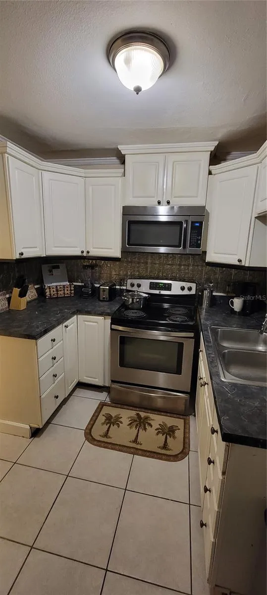 2717 W STATE STREET Tampa, FL 33609