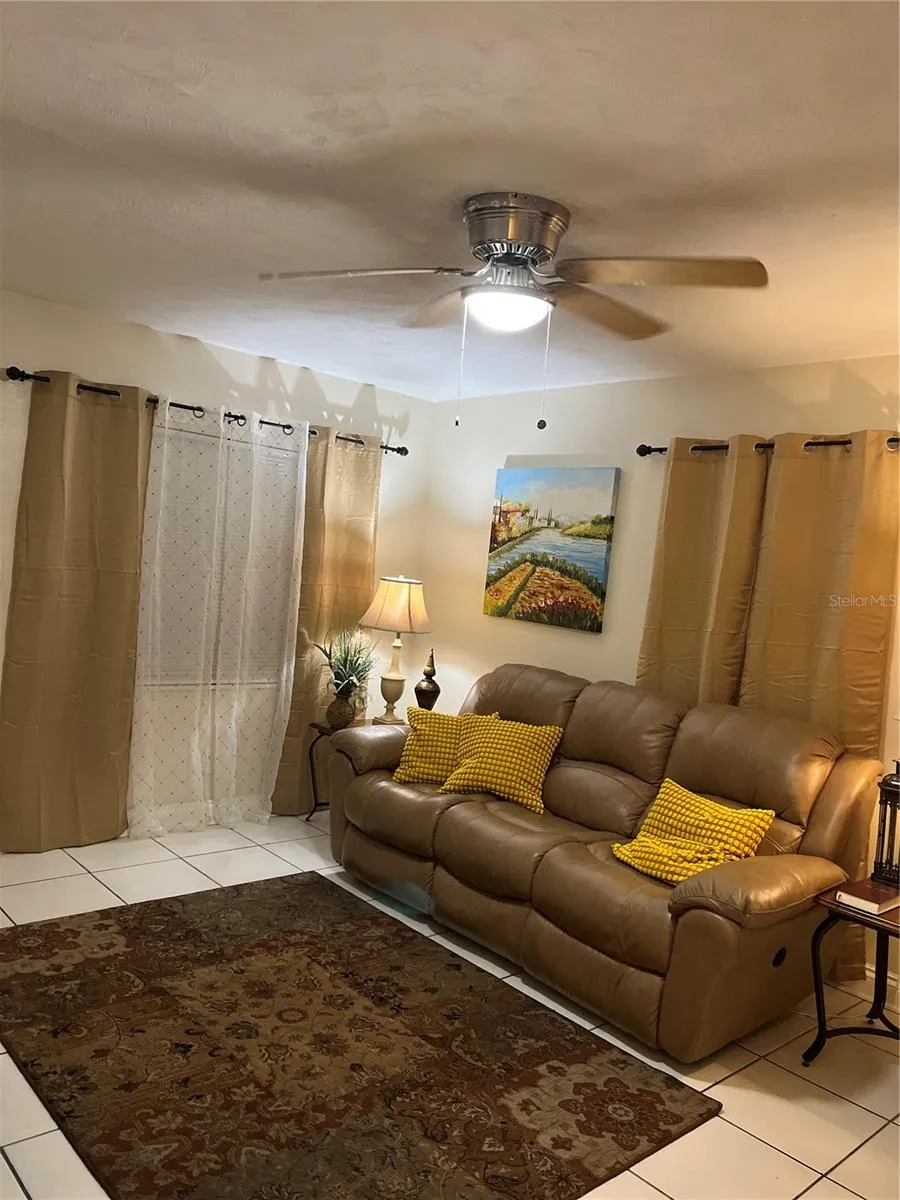 2717 W STATE STREET Tampa, FL 33609