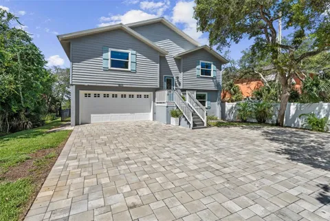 1843 OAK PLACE