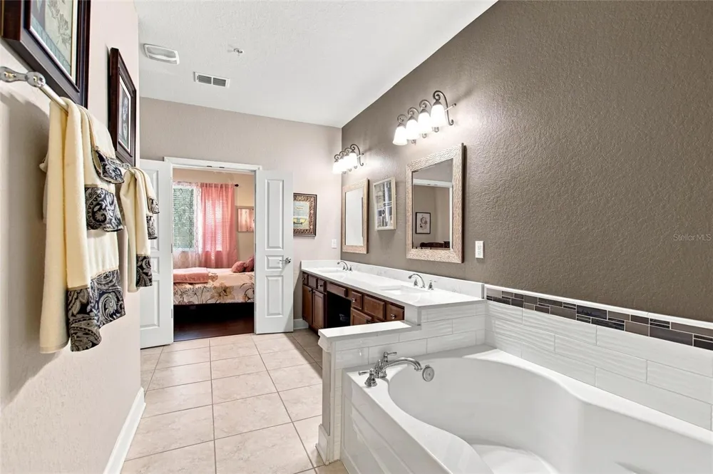 1411 LISBON CT Davenport, FL 33896