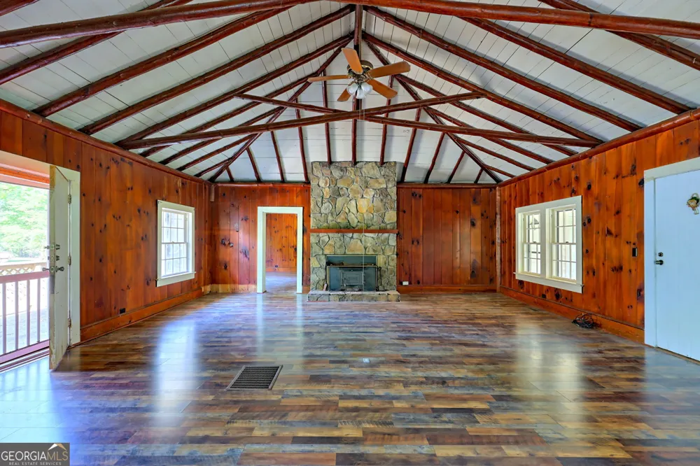 23 Tanglewood LN Lakemont, GA 30552
