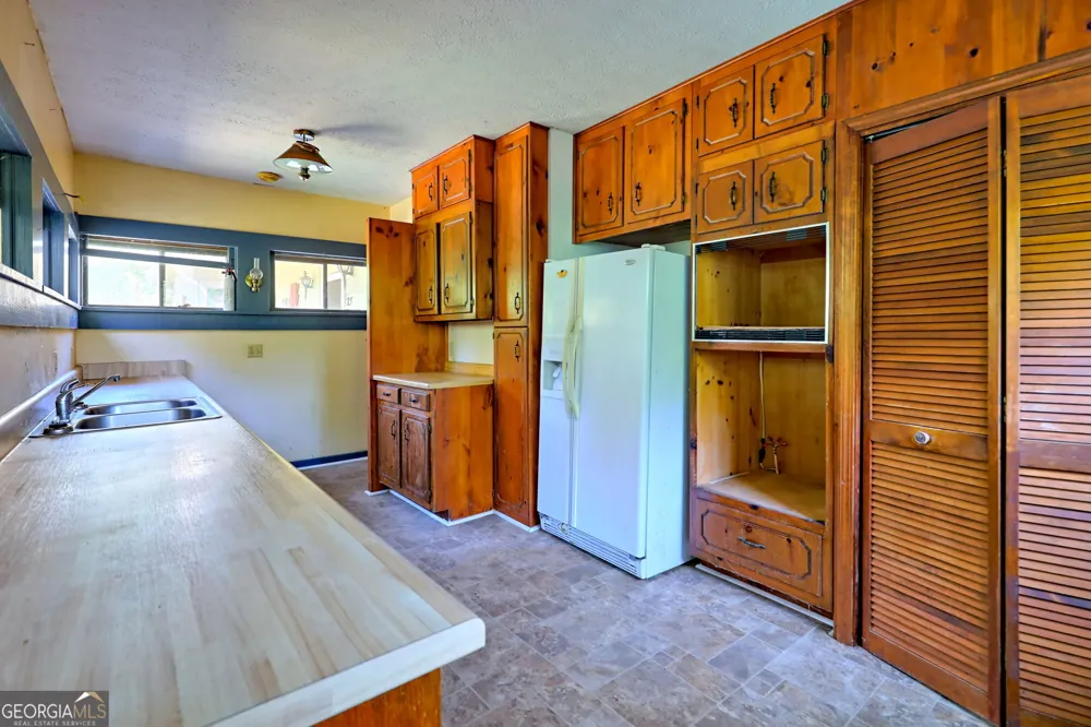 23 Tanglewood LN Lakemont, GA 30552