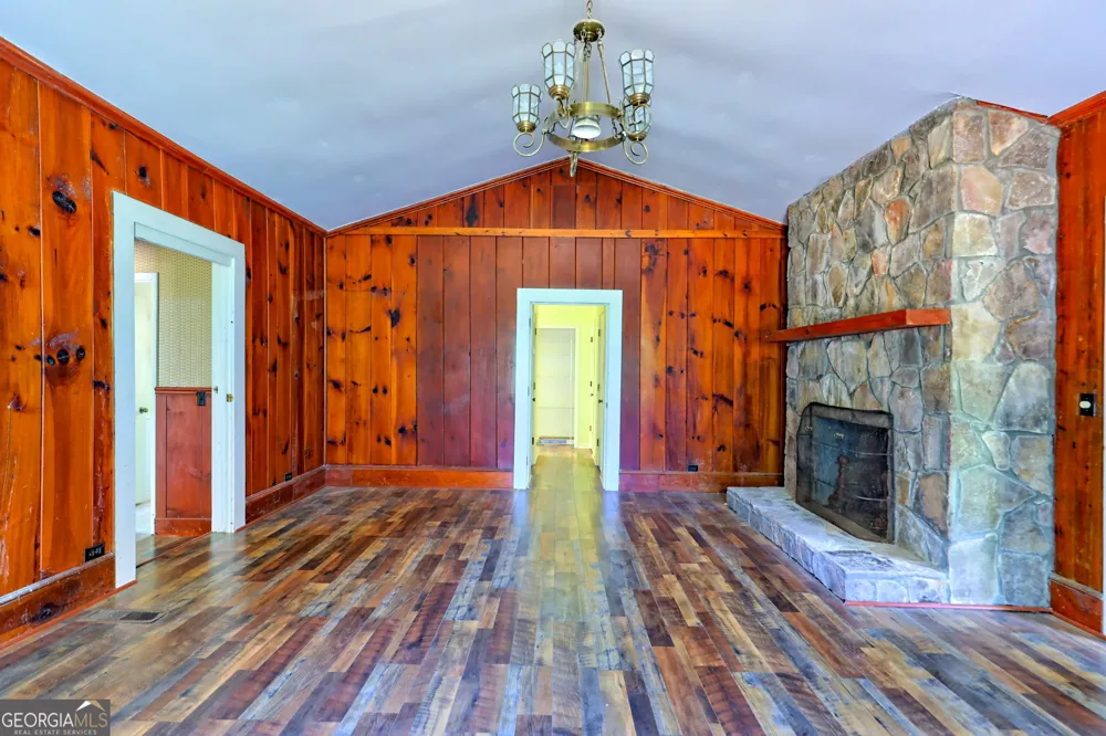 23 Tanglewood LN Lakemont, GA 30552