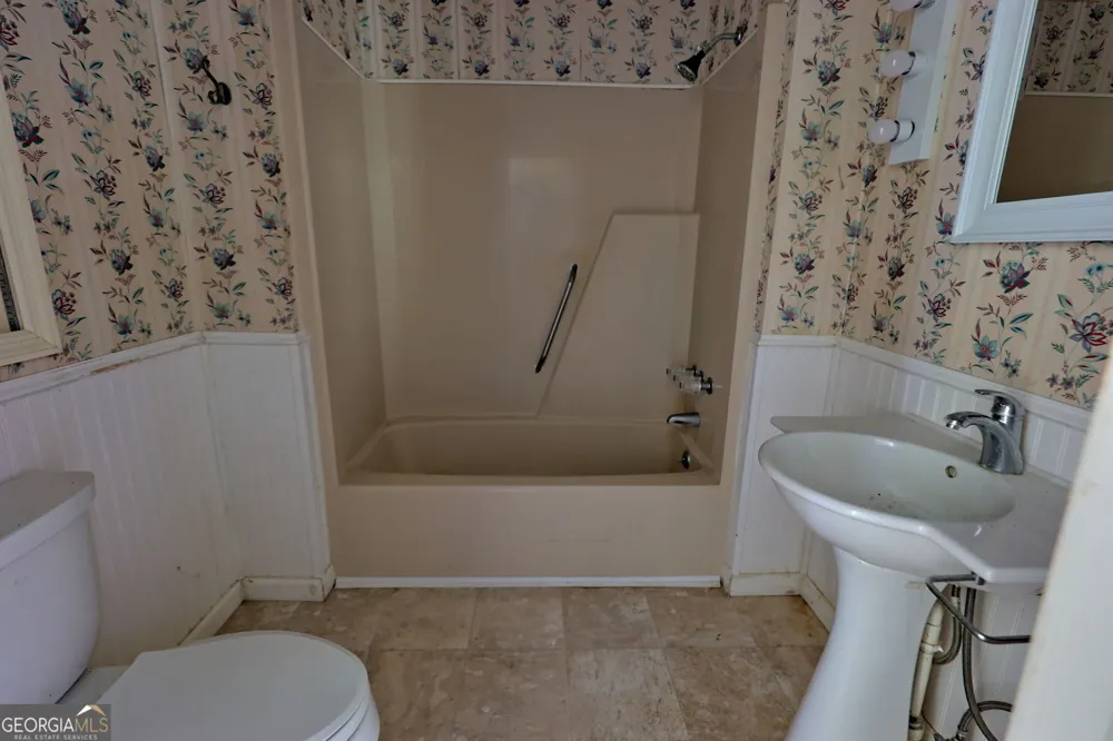 23 Tanglewood LN Lakemont, GA 30552