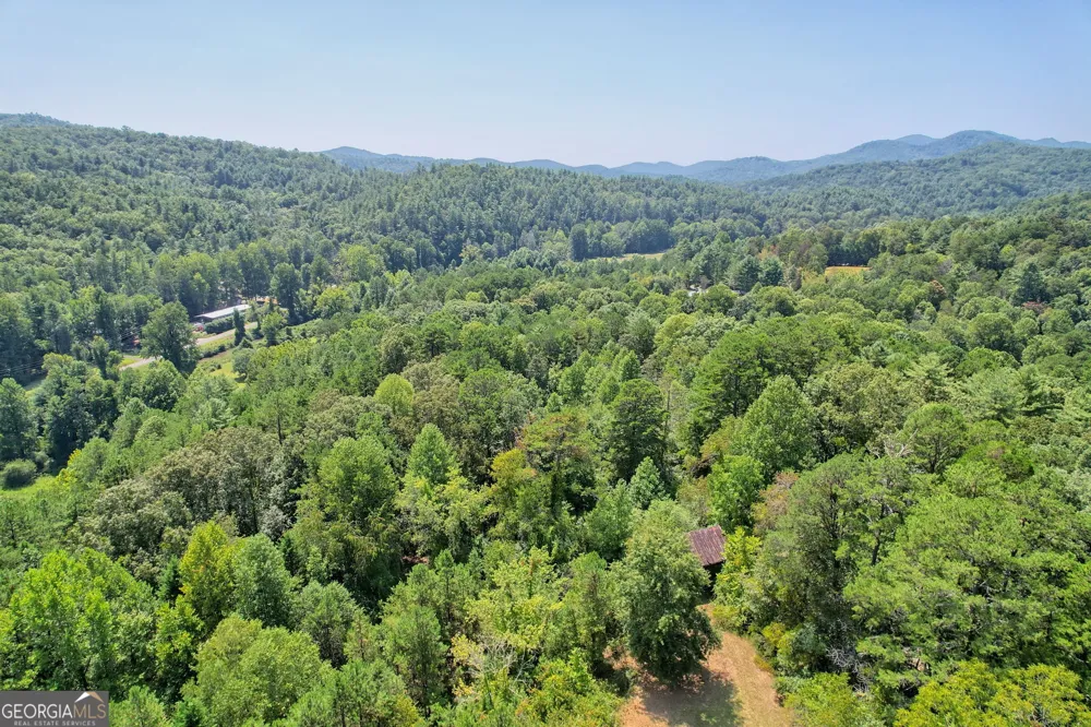 23 Tanglewood LN Lakemont, GA 30552