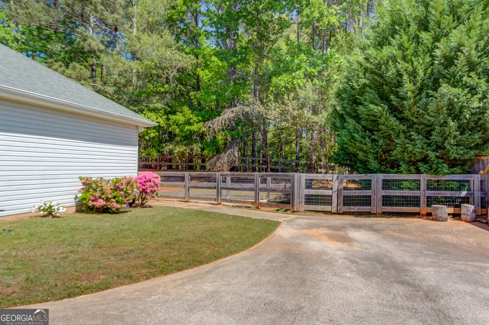 3314 Banks Mountain DR Gainesville, GA 30506