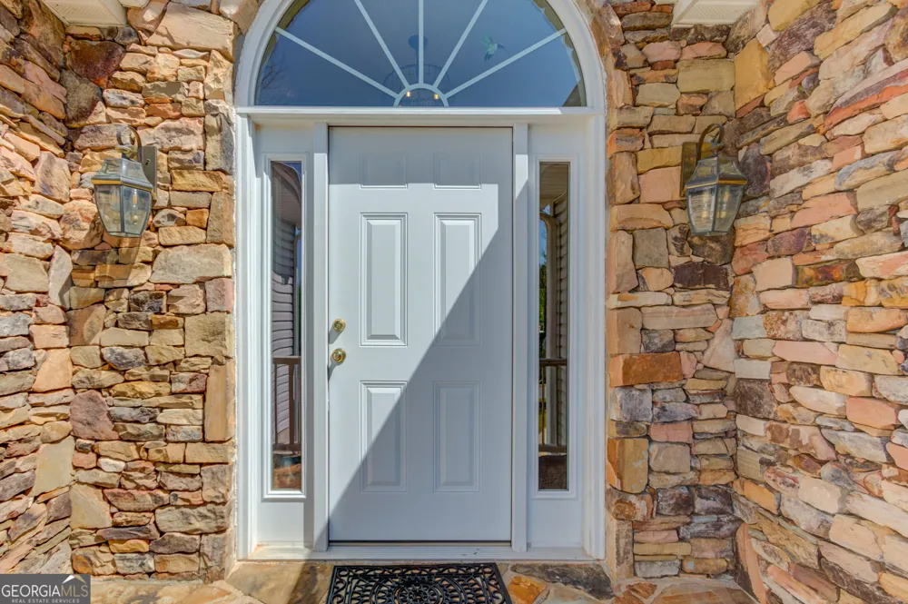 3314 Banks Mountain DR Gainesville, GA 30506