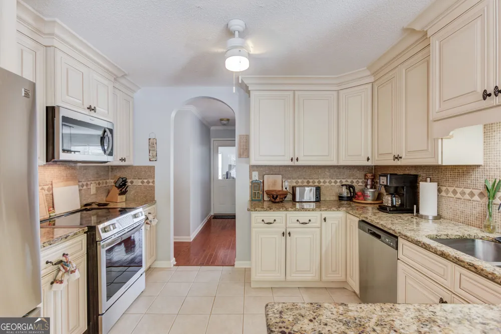 3314 Banks Mountain DR Gainesville, GA 30506