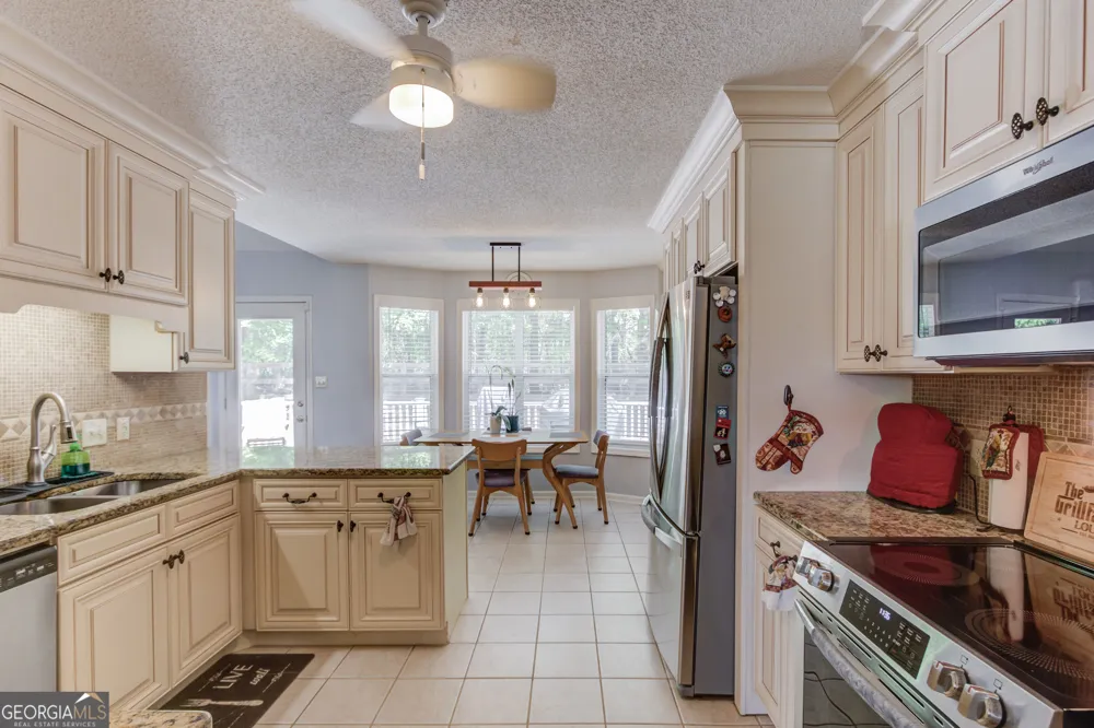 3314 Banks Mountain DR Gainesville, GA 30506