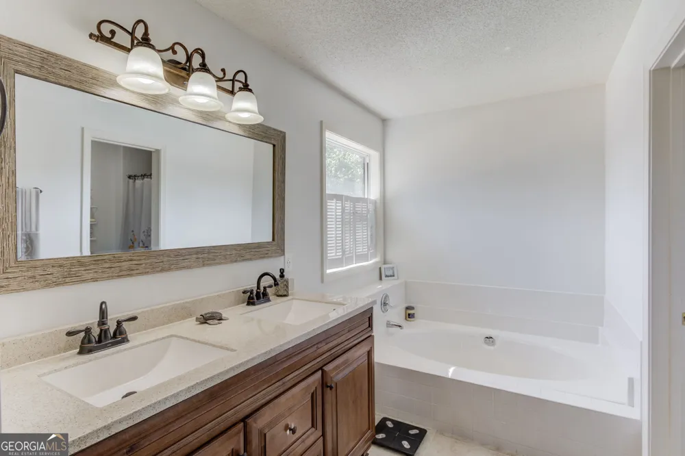 3314 Banks Mountain DR Gainesville, GA 30506