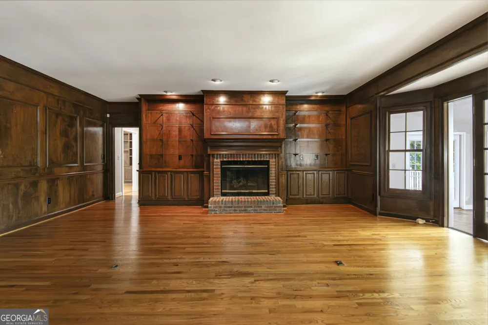 1985 Birmingham RD Alpharetta, GA 30004