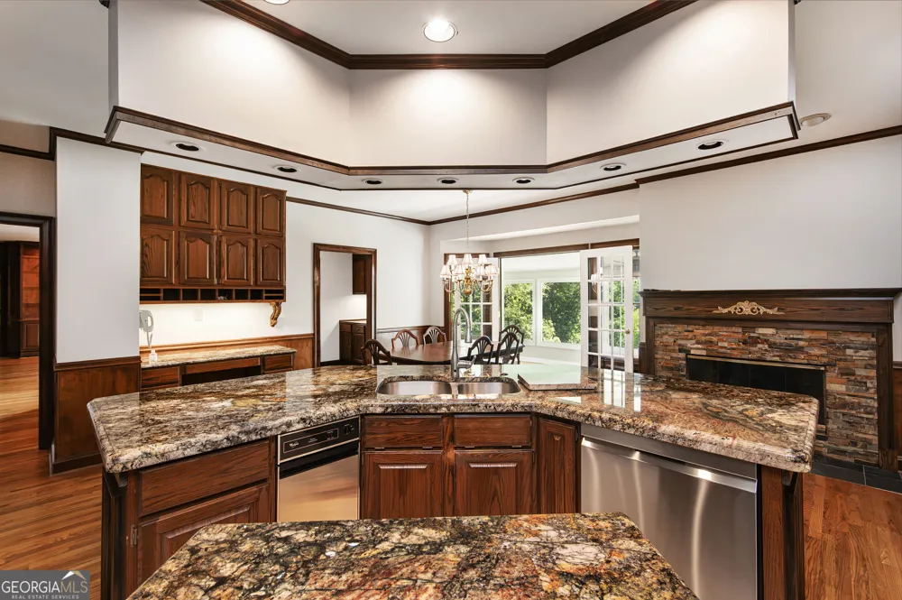 1985 Birmingham RD Alpharetta, GA 30004