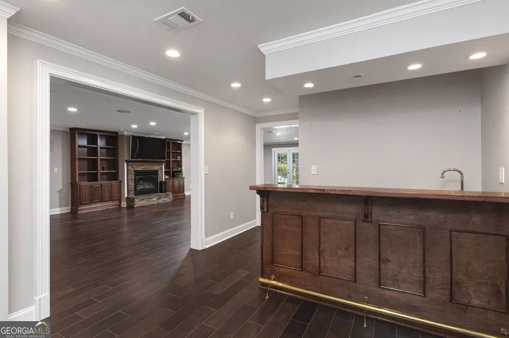 1985 Birmingham RD Alpharetta, GA 30004