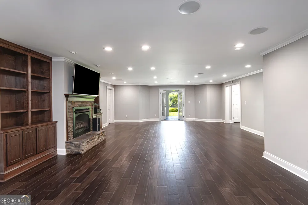 1985 Birmingham RD Alpharetta, GA 30004