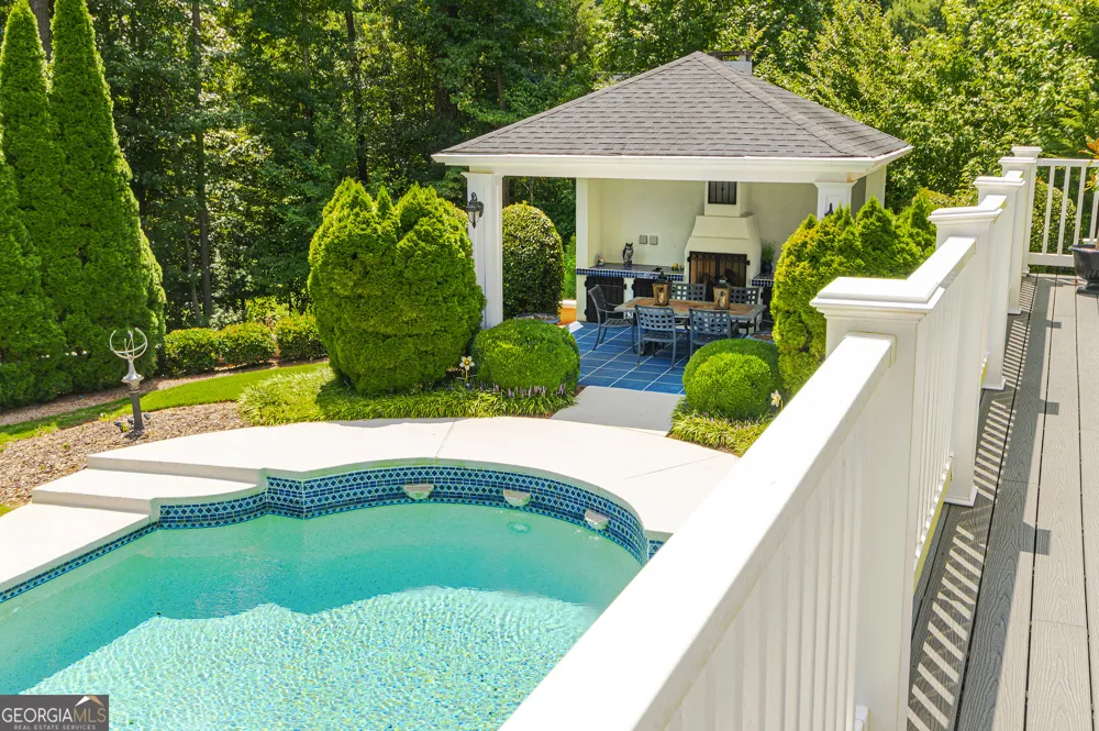 1985 Birmingham RD Alpharetta, GA 30004