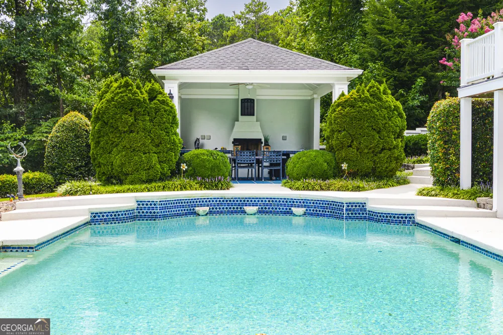 1985 Birmingham RD Alpharetta, GA 30004