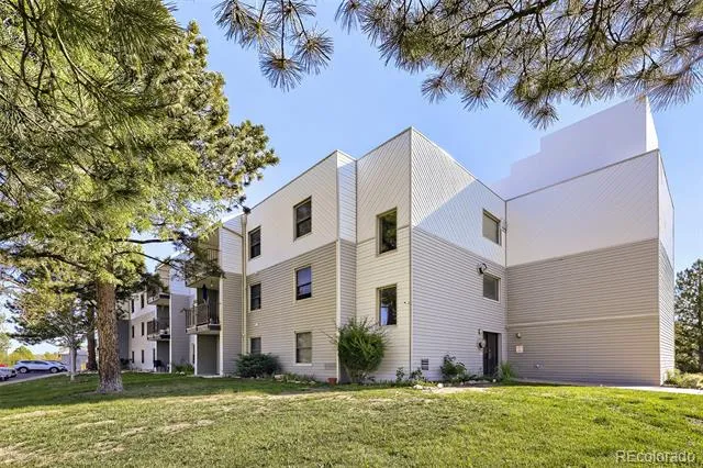 1383 W 88th Avenue #302 Thornton, CO 80260