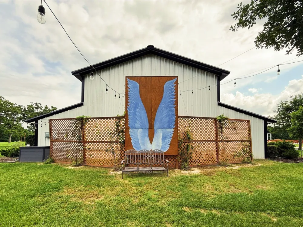 601 E Collard. Street Madisonville, TX 77864