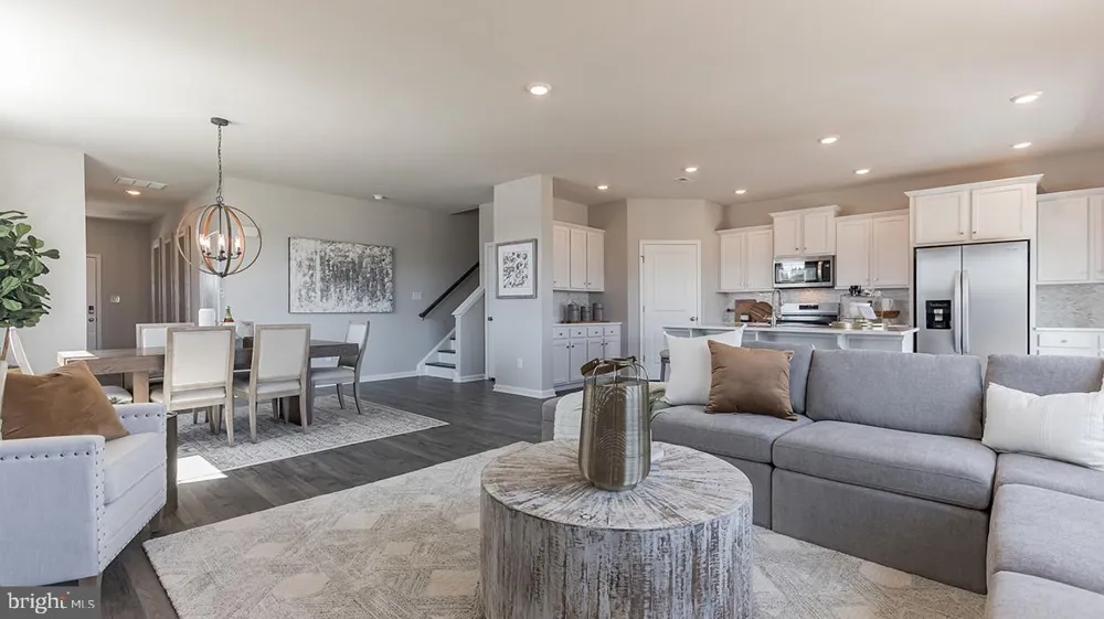 16 NORWICH LANE Moorestown, NJ 08057