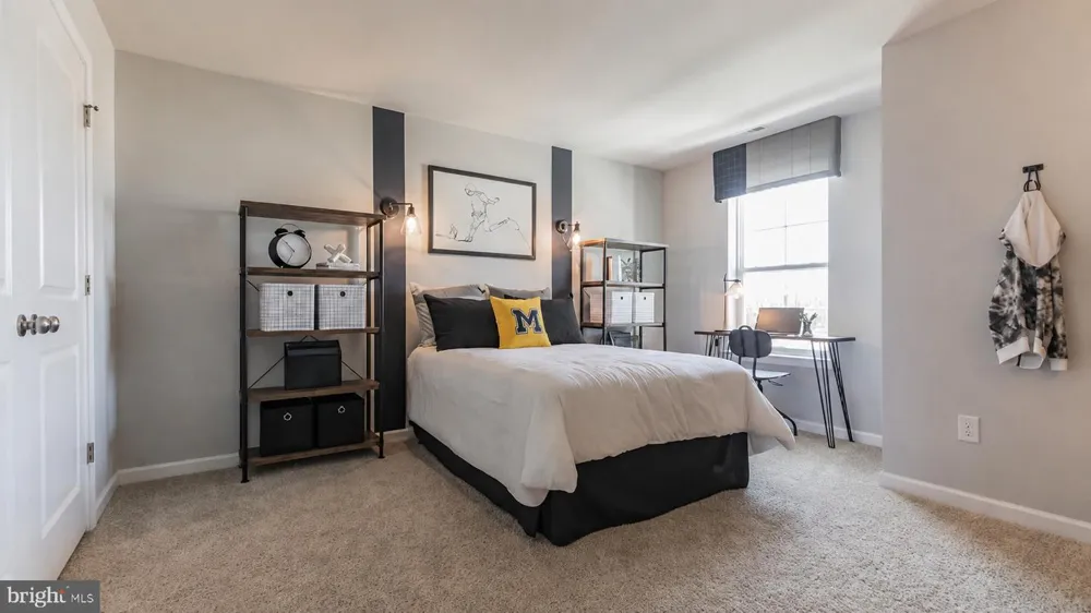16 NORWICH LANE Moorestown, NJ 08057