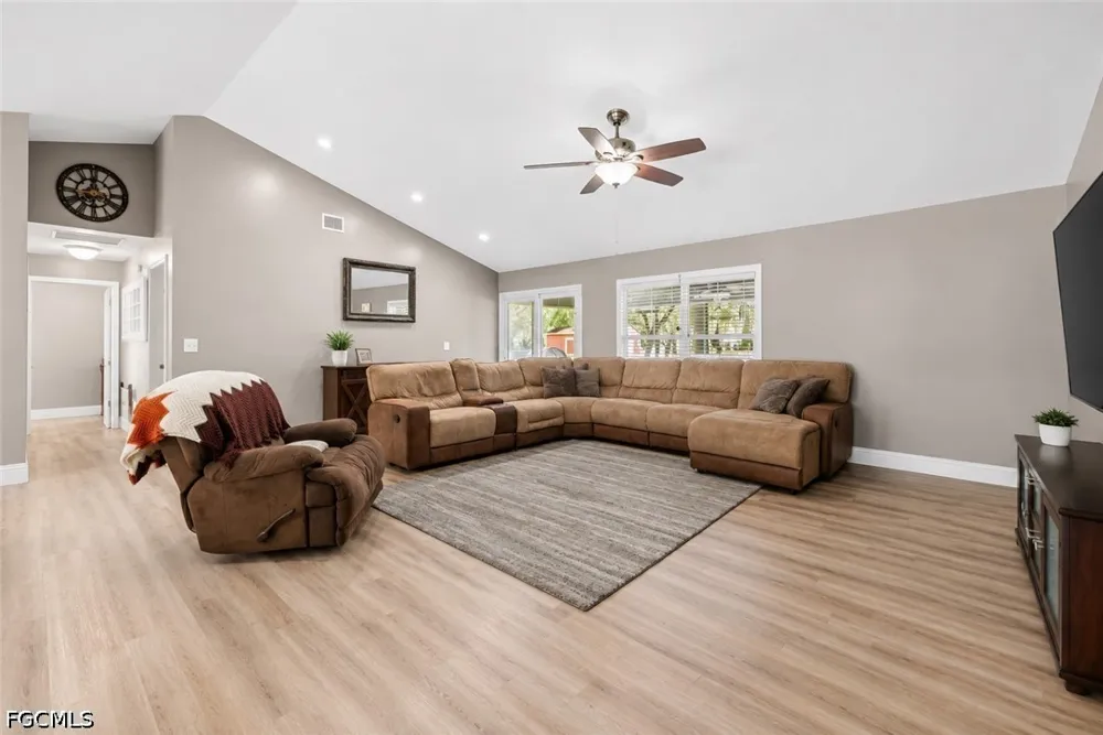 S Oak Street Labelle, FL 33935
