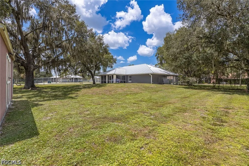 S Oak Street Labelle, FL 33935
