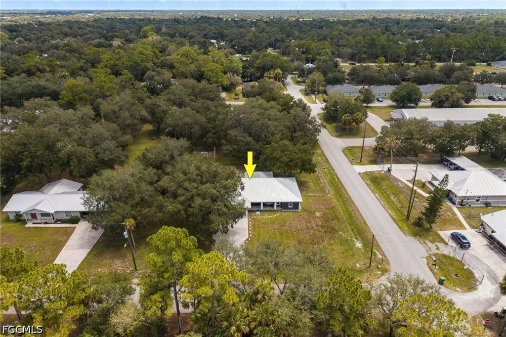 S Oak Street Labelle, FL 33935