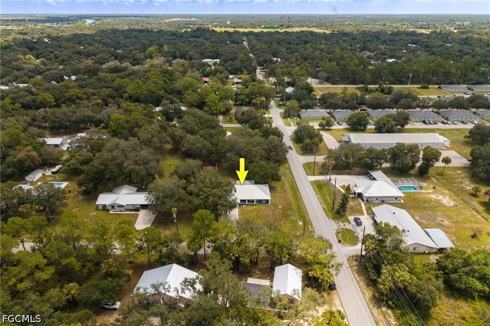 S Oak Street Labelle, FL 33935