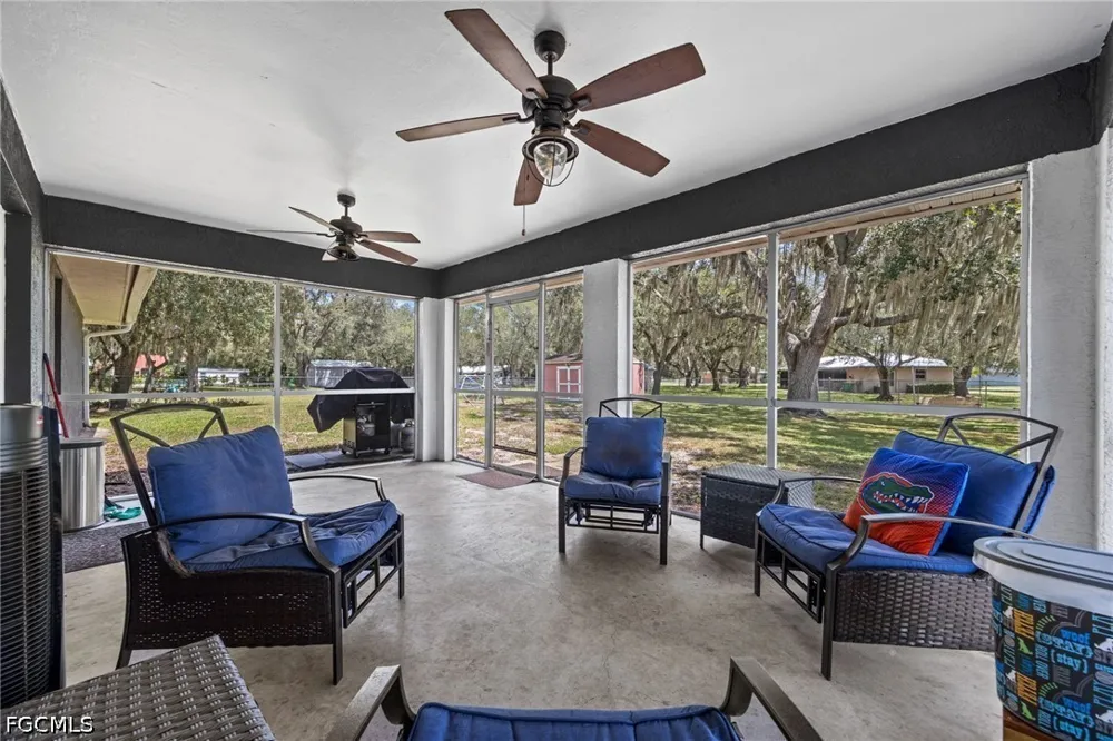 S Oak Street Labelle, FL 33935