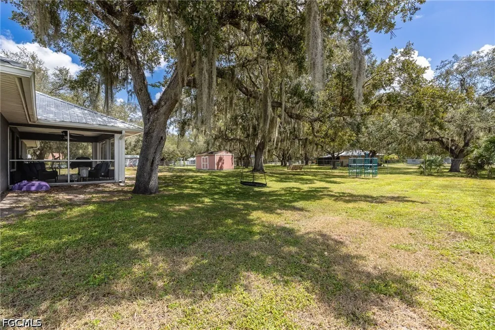 S Oak Street Labelle, FL 33935