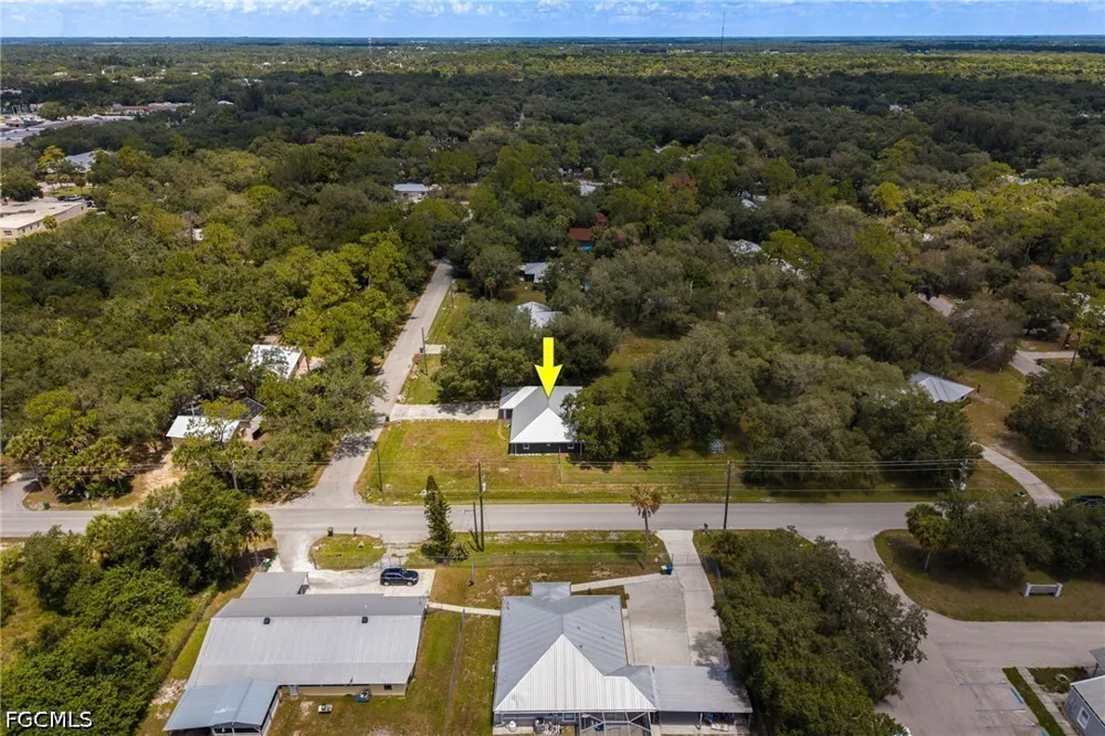 S Oak Street Labelle, FL 33935