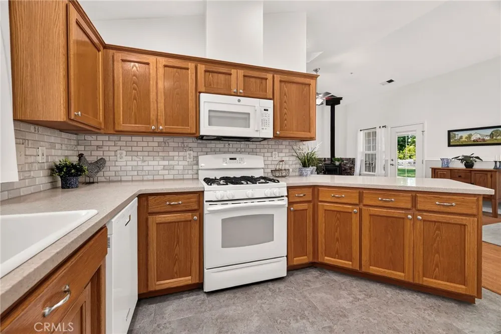 2416 Villa Vista Drive Butte Valley, CA 95965