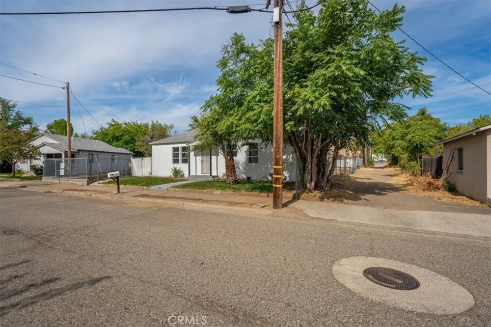 2634 Lanning Redding, CA 96001