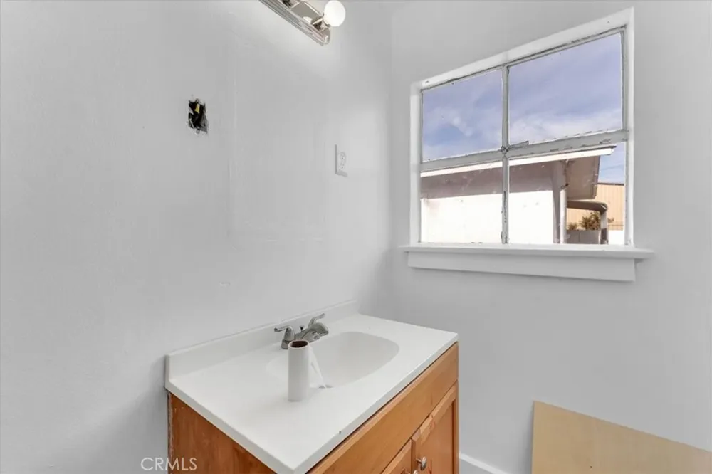 2634 Lanning Redding, CA 96001