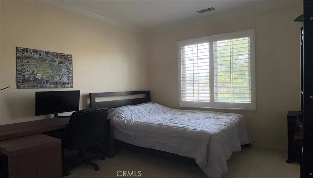 39 Arrowhead Irvine, CA 92618