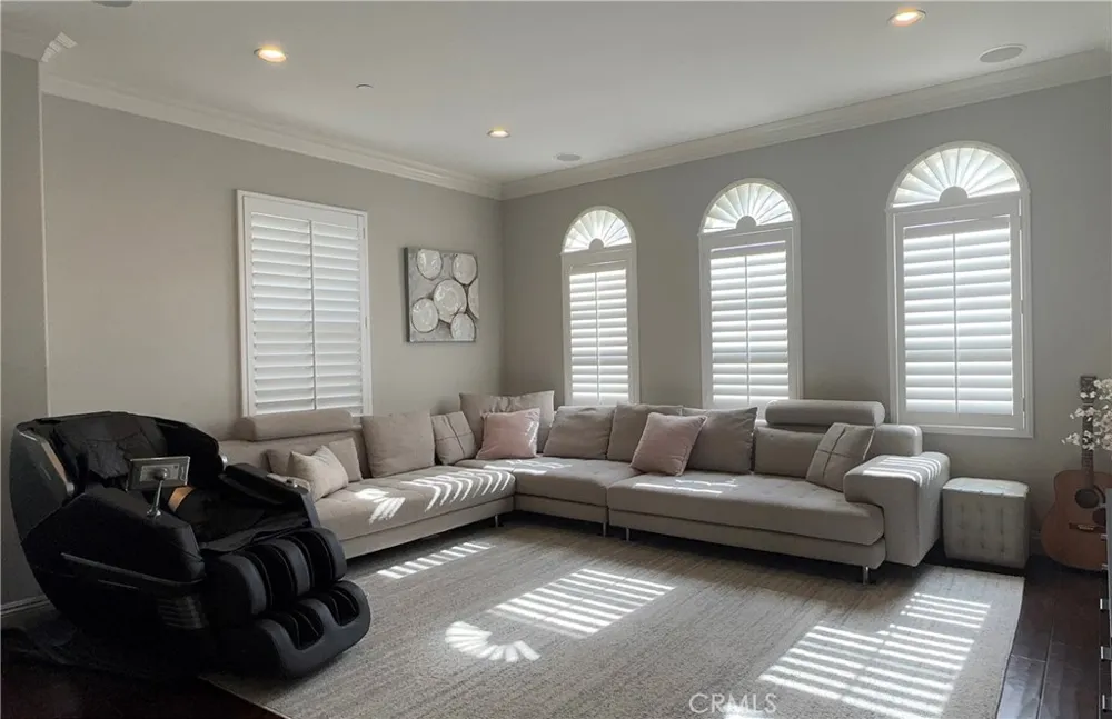 39 Arrowhead Irvine, CA 92618