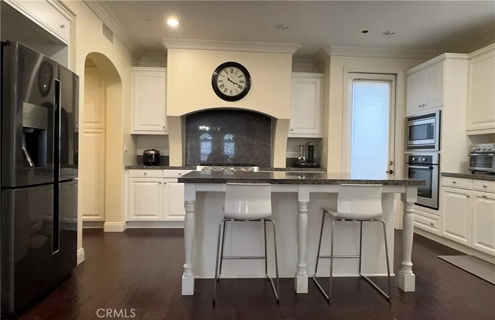 39 Arrowhead Irvine, CA 92618