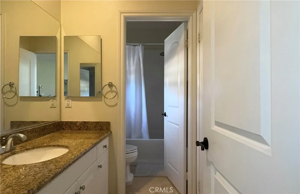 39 Arrowhead Irvine, CA 92618