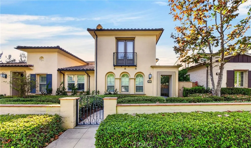 39 Arrowhead Irvine, CA 92618