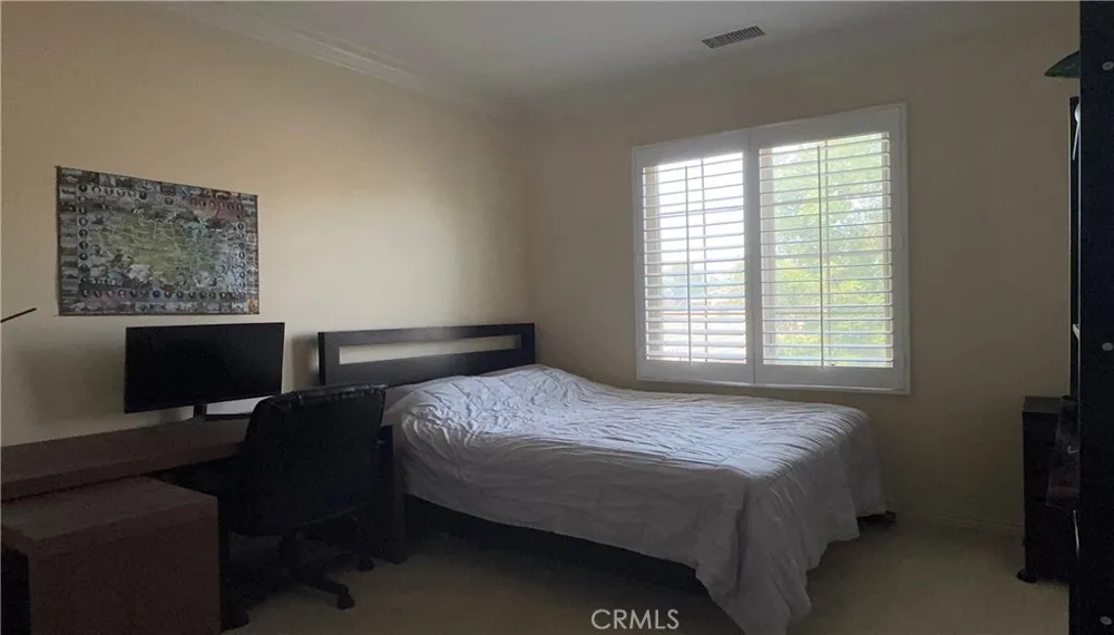 39 Arrowhead Irvine, CA 92618