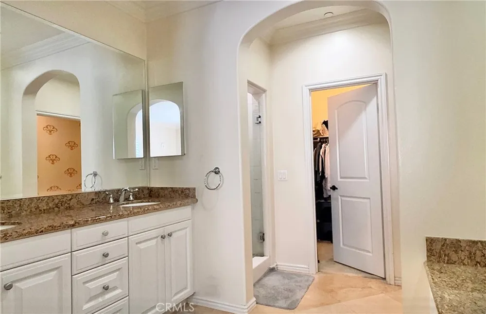 39 Arrowhead Irvine, CA 92618